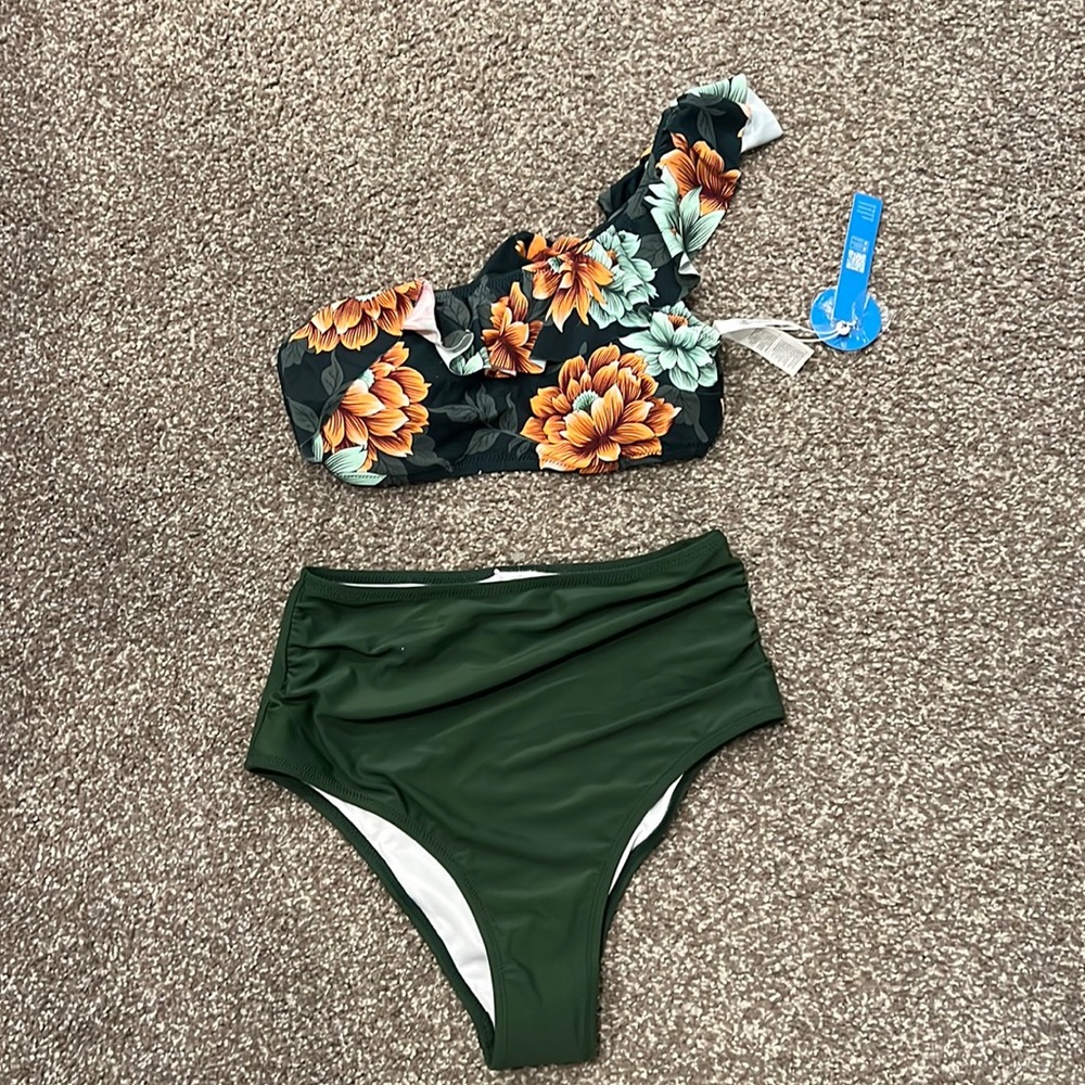 Cupshe Floral One Shoulder Bikini / Small NEW!